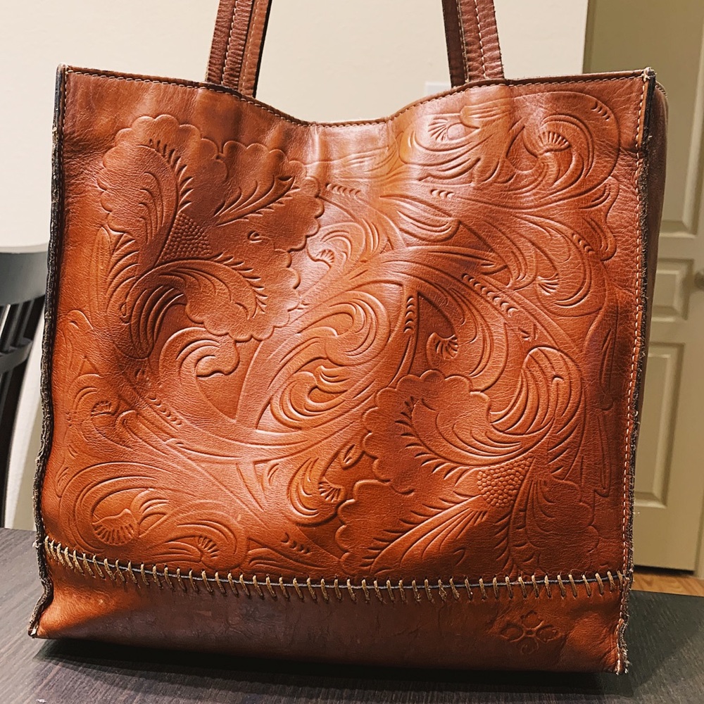 Used Patricia Nash Tote!!